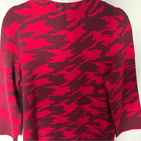Chico's Zip-Back Mock-Neck Sweater Red Camp Print Size 2 (Large) - Picture 3 of 8